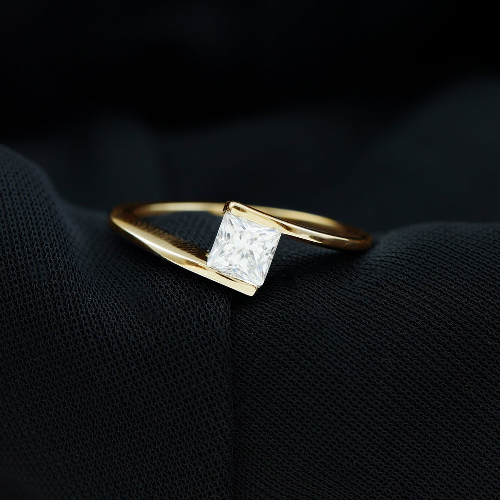 5 mm Princess Cut Lab Grown Diamond Ring With Tension Setting